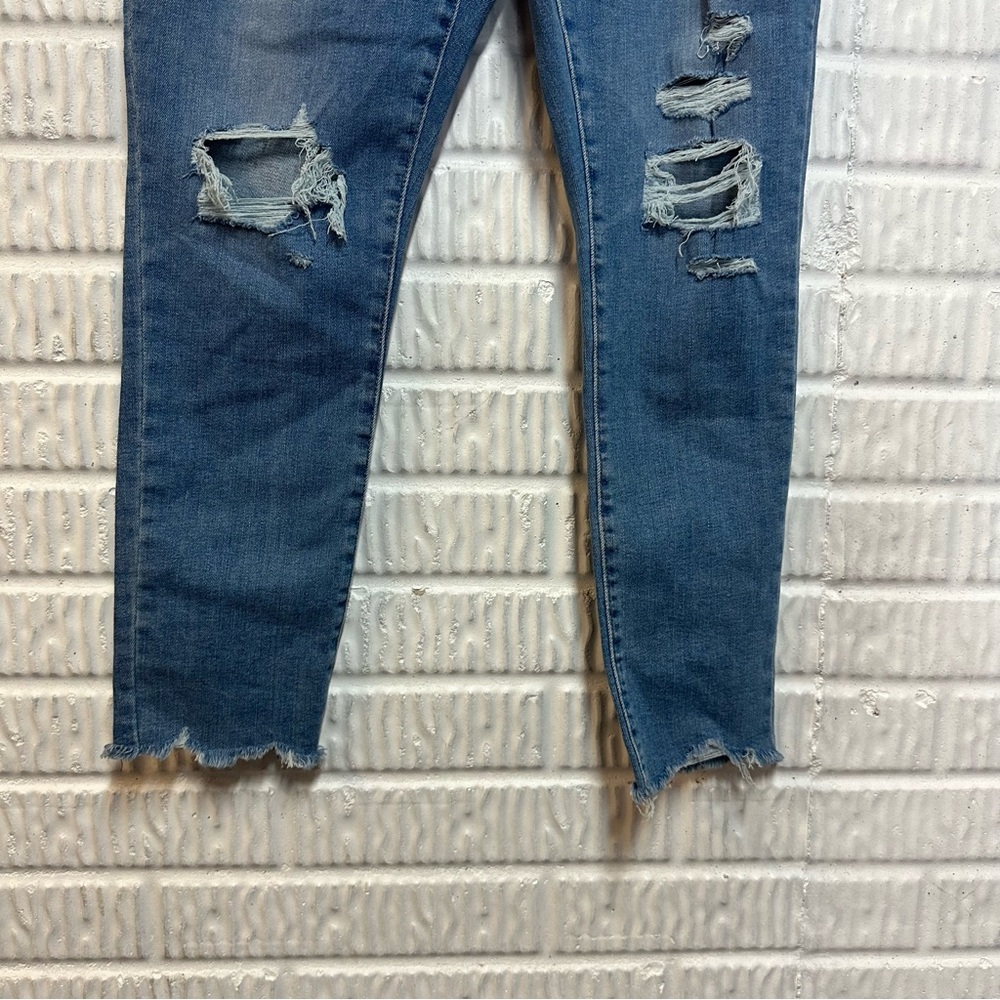 Levi’s 721 High Rise Skinny Jeans – Ripped Raw Hem (NWT) - Picture 6 of 13